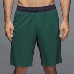 LULULEMON Assert Shorts Forest Green With Zipper 10” Inseam Pocket Size Large